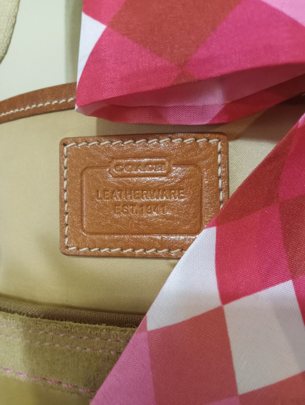 Coach 06 Hampton Satin/Leather EUC - Picture 5 of 14